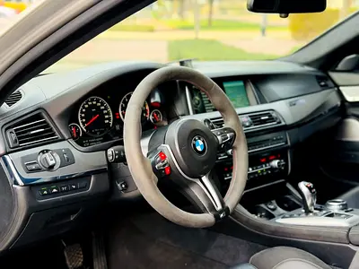 صورة مصغرة 11 لـ 2015 BMW M5