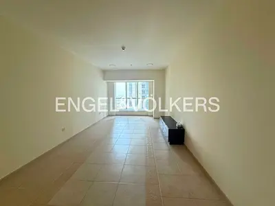 Spacious | Unfurnished | Mid Floor