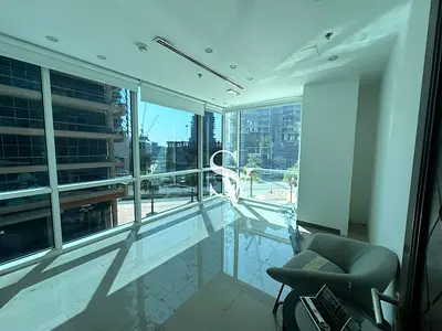 8 Parkings | Prime Location | Vacant Now