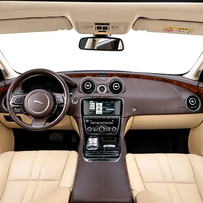 2014 Jaguar XJ — фото 10