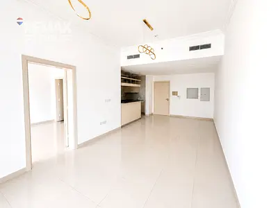 Elegant Interior | Prime Location | Vacant