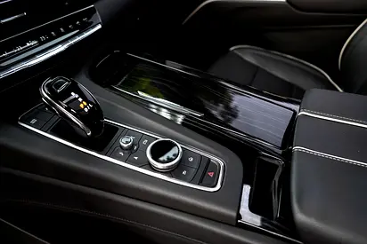 صورة 8 لـ 2022 Cadillac ESCALADE