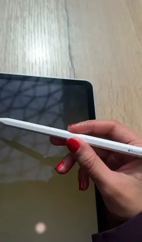 iPad Air 11” 128GB + Apple Pencil Pro & Cover – Lightly Used , Excellent condition(price negotiable)