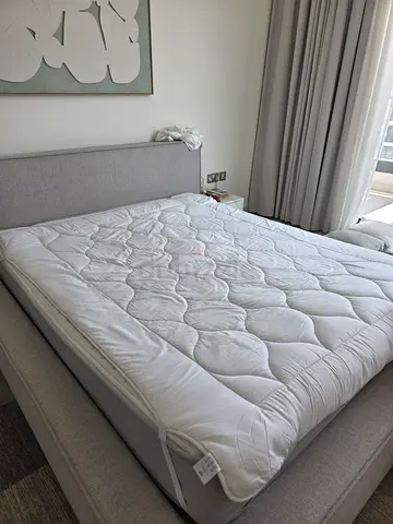 OC Serene Queen Mattress 1 year old