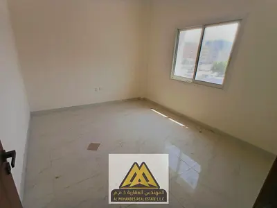 للإيجار السنوي – شقة تجارية | الجرف 2، عجمان  غرفة وصالة • 2 حمام • مطبخ • تكييف مركزي • بناية جديدة • موقع و مميز وقريب