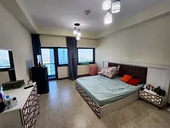 🏡 Spacious Master Room for Rent in JLT with balcony for 5500
