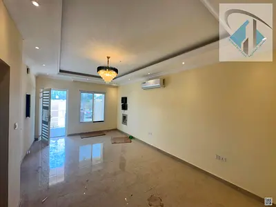 For rent: 5-room unit with a roof terrace and deluxe finishing; price: 85,000.