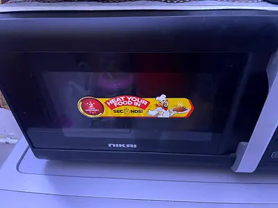 Nikai countertop microwave oven - good working condition