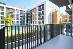 Pool View | Vacant | Open Plan