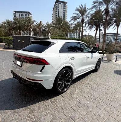2025 AUDI RS Q8 photo 12