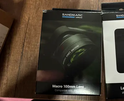 SANDMARC Macro 100mm Lens for iPhone in brand-new/unused condition.