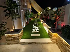 FULLY FURNISHED & UPGRADED| VACANT |PRIME LOCATION