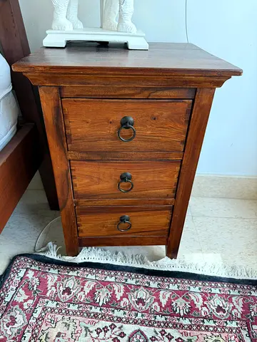 Solid Wood 3-Drawer Bedside Table / Nightstand