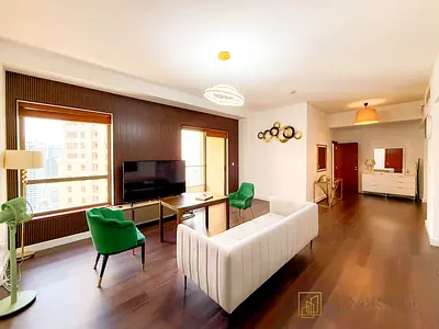 Split Layout | Replaceable Furniture | Vacant