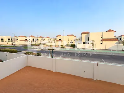 Single Row | Premium Finishes | 4BR+M | Enquire