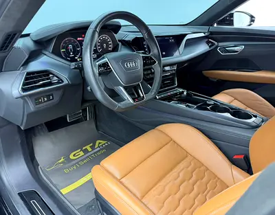 صورة 9 لـ 2022 AUDI E-TRON GT