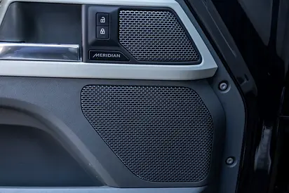 2023 LAND Rover DEFENDER — миниатюра 12