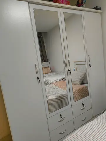 Bed room