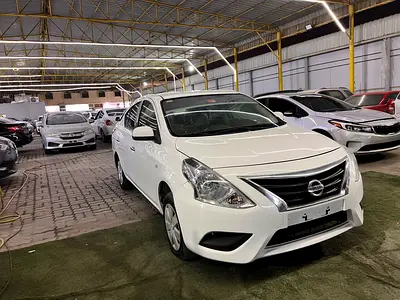 2019 Nissan SUNNY photo 2