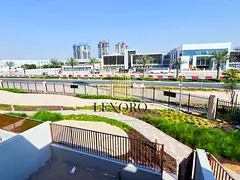 Park Facing | Single Row | Premium Location