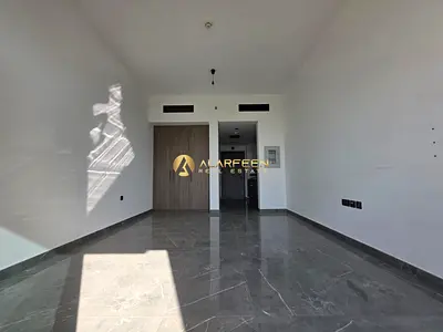 Bright & Airy Studio | Prime Location | Spacious