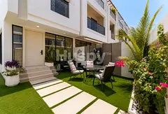 Corner Unit | Private Pool | Vacant on Transfer