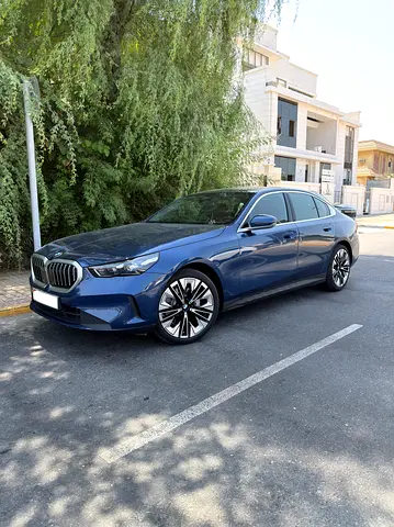 2026 BMW 5-SERIES 照片 2