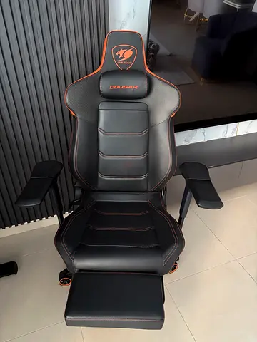 Cougar gaming chair