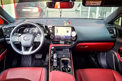 صورة 9 لـ 2025 Lexus NX-SERIES