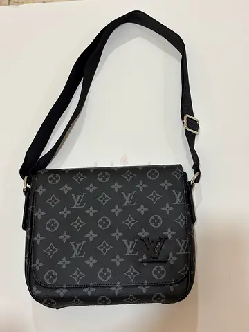 Louis Vuitton lv black messenger bag for men