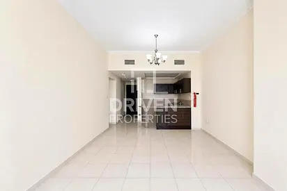 Prime Location | High Floor | Vacant on Transfer