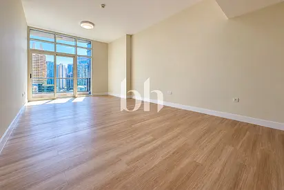Marina View | Fully Upgraded | Spacious