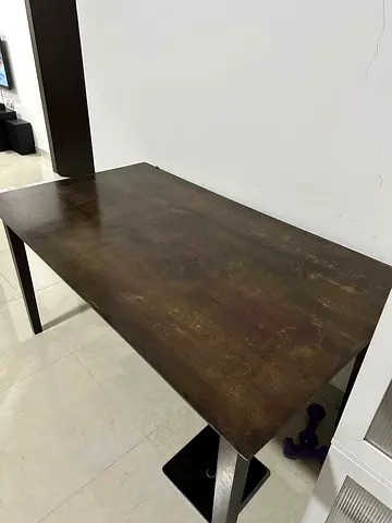 FREE_ table pick up_ al barsha south