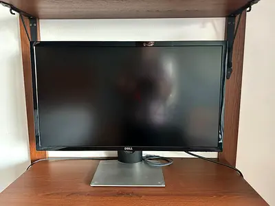 Dell 28-inch LED Monitor in Good Condition