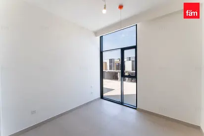 Brand New Villa | Single Row | Prime Park Location