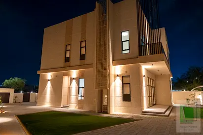 5BR | YAS | Private Garden | Well Maintained |
