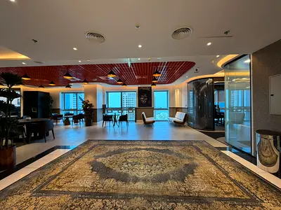 FULLY FURNISHED OFFICE || CLOSE TO METRO || WITH PALM VIEW