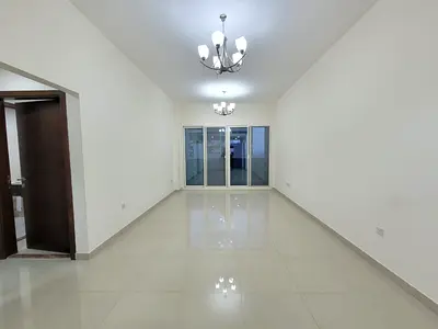 VERY SPACIOUS 1 BEDROOM APARTMENT AT THE MAIN LOCATION READY TO MOVE.