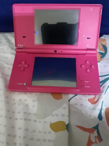 Pink nintendo dsi