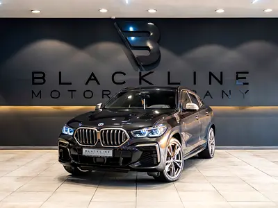 BUY NOW, PAY 2027 | THE BLACKLINE STANDARD | August 2027 Warranty + Service, GCC, Low KMs