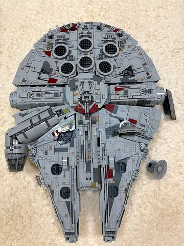 LEGO Star Wars Millennium Falcon UCS style - large detailed build (used)