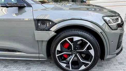 2024 AUDI Q8 E-TRON photo 6