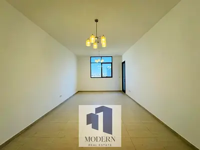 Luxurious unit | Vacant | Family building | Prime Location