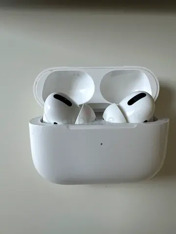 Apple AirPods Pro 1st generation