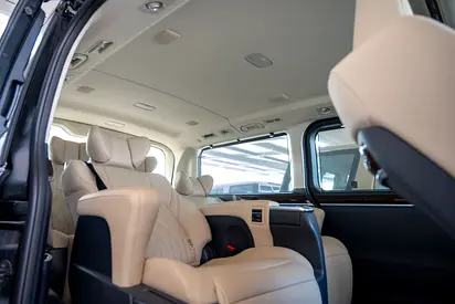 2026 Toyota GRANVIA — миниатюра 20