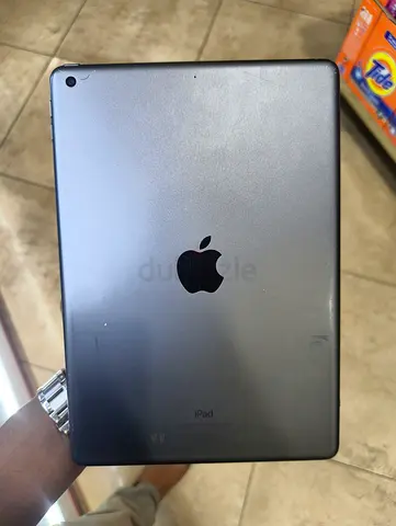 Apple iPad 9th gen 64 gb (space gray) - used, good working condition