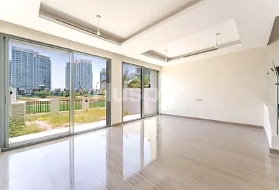 Brand New | Single Row | Golf Course Backing