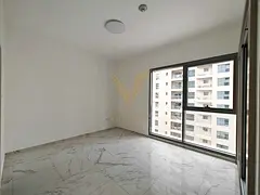 1 BR | Closed & Fitted Kitchen | Vacant