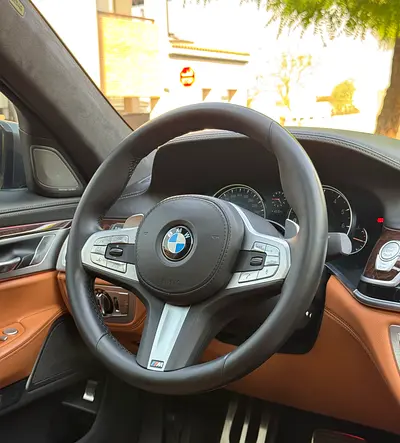 صورة 10 لـ 2018 BMW 7-SERIES