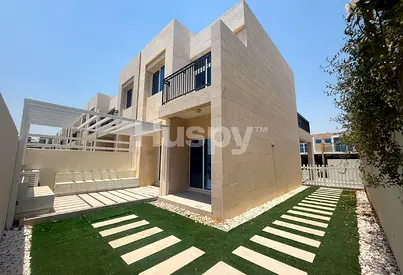 Upgraded | Corner Unit | Ready to Move In